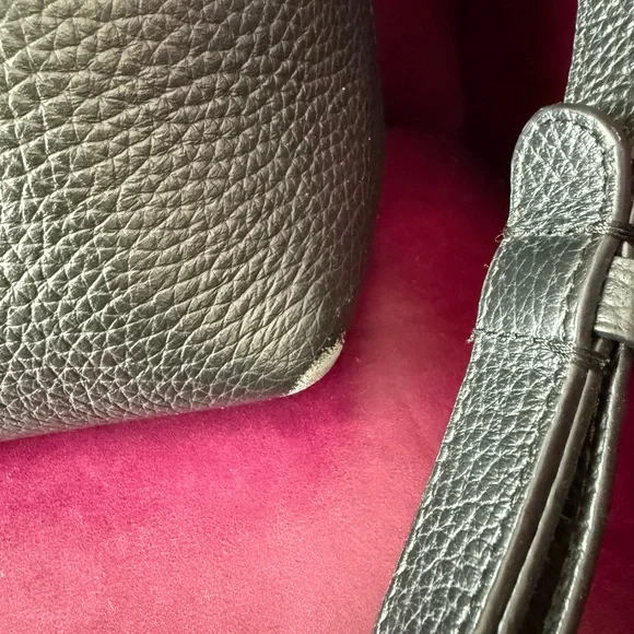 Cuyana System Tote with Shoulder Strap and Leather Organizer Insert - Picture 4 of 7